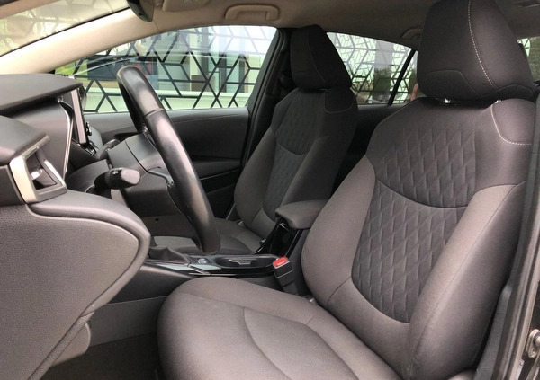 Toyota Corolla cena 85900 przebieg: 113478, rok produkcji 2019 z Hel małe 497